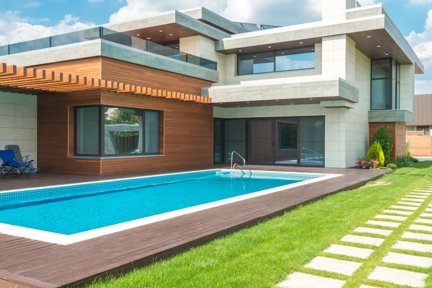 Swimming pool built in Saratoga, NSW